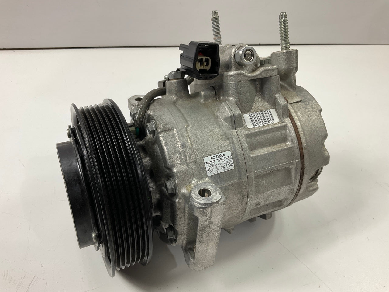 NEW UNBOXED 97398 OEM Ac Delco A/C Compressor W/ Clutch 2006-2008 Buick Lucerne