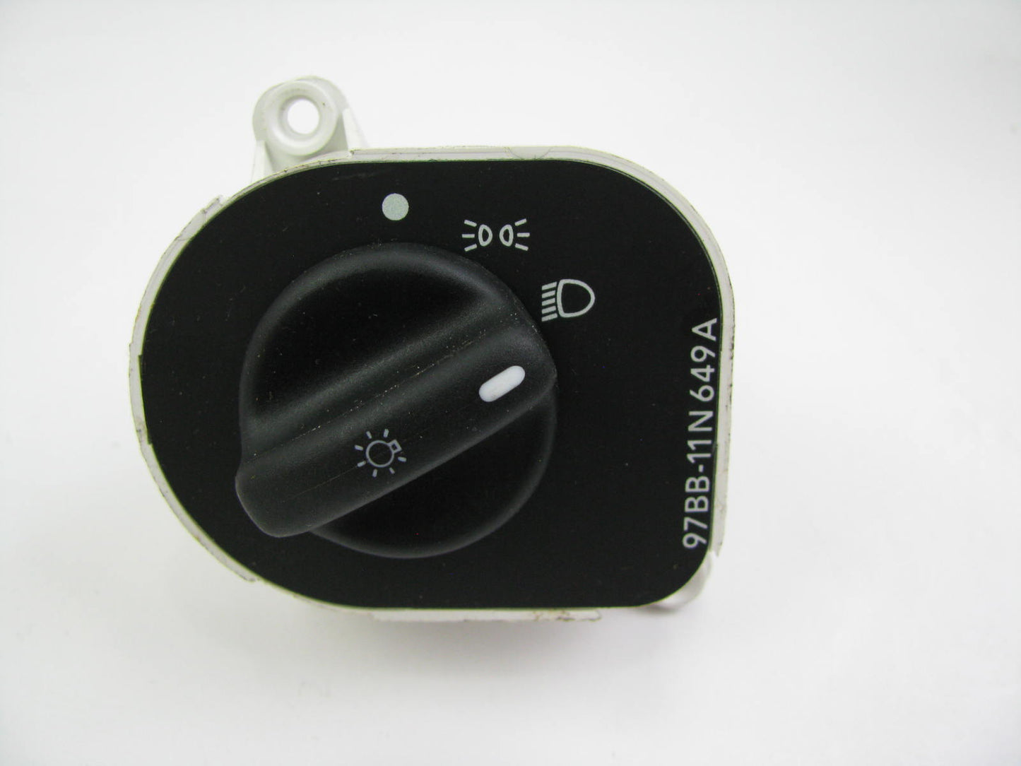NEW - OUT OF BOX - OEM 97BB-11N649-A Headlamp Switch 1997-2000 Ford Contour