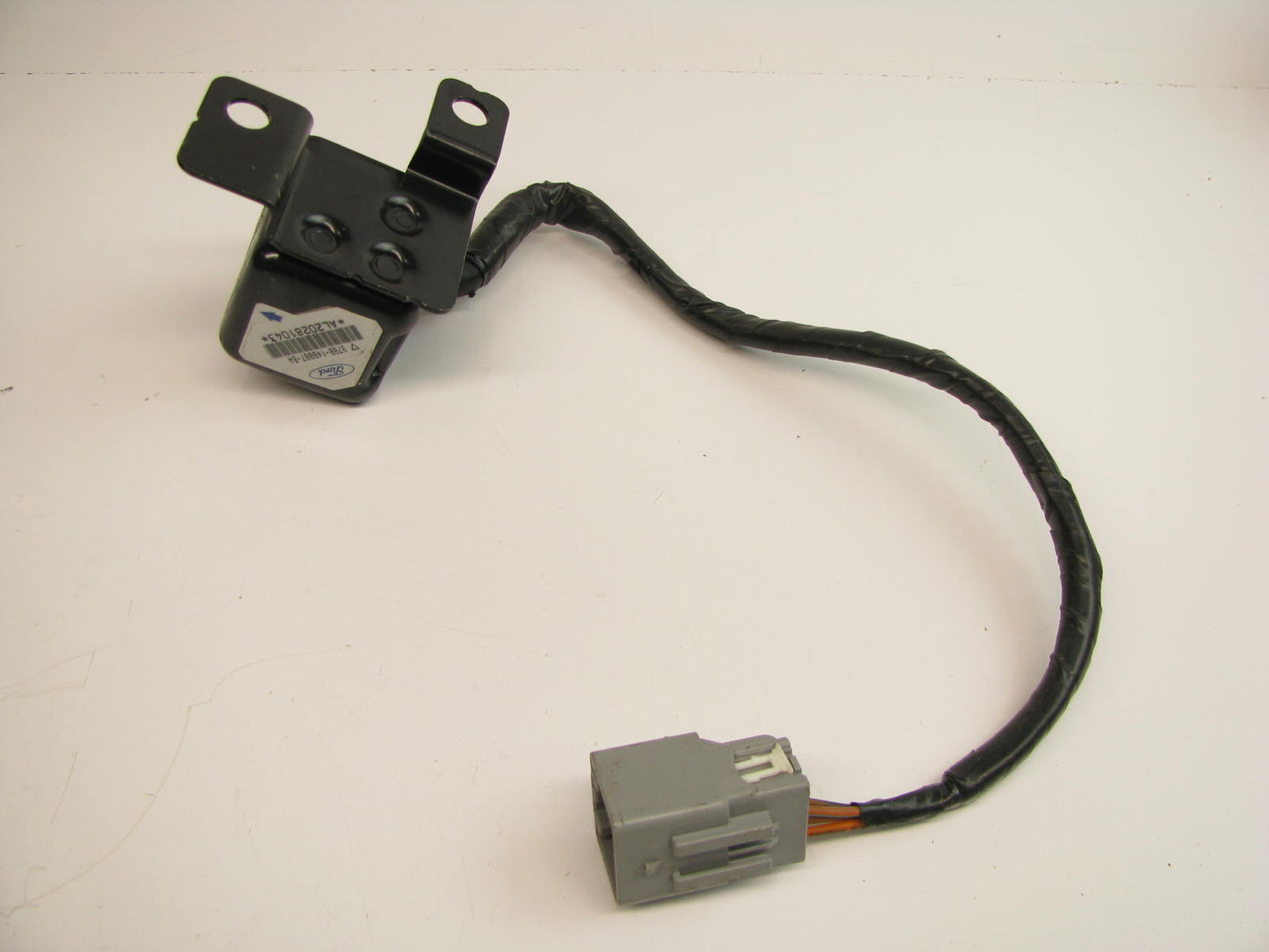 NEW - OUT OF BOX 97BB-14B007-BA Rear SRS Crash Sensor 98-00 Contour Mystique
