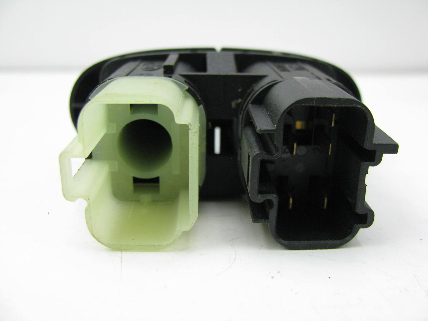 NEW - OUT OF BOX - 1995-2000 Mercury Mystique Contour OEM Rear Defrost Switch