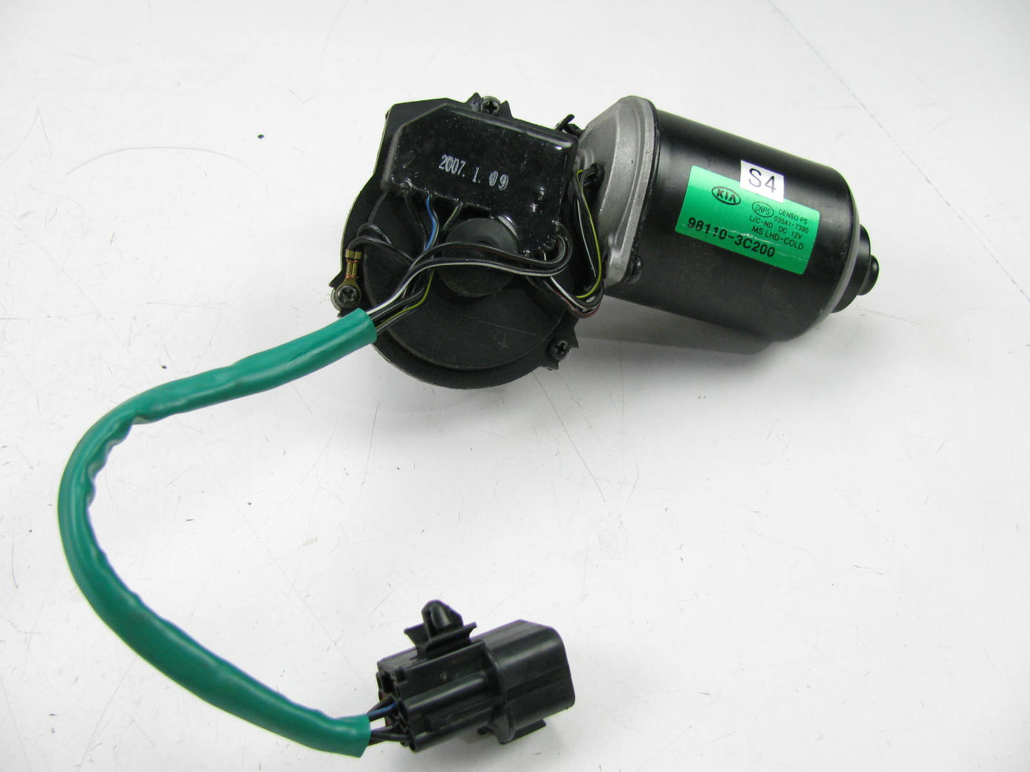 NEW OUT OF BOX - GENUINE OEM For Kia 98110-3C200 Windshield Wiper Motor