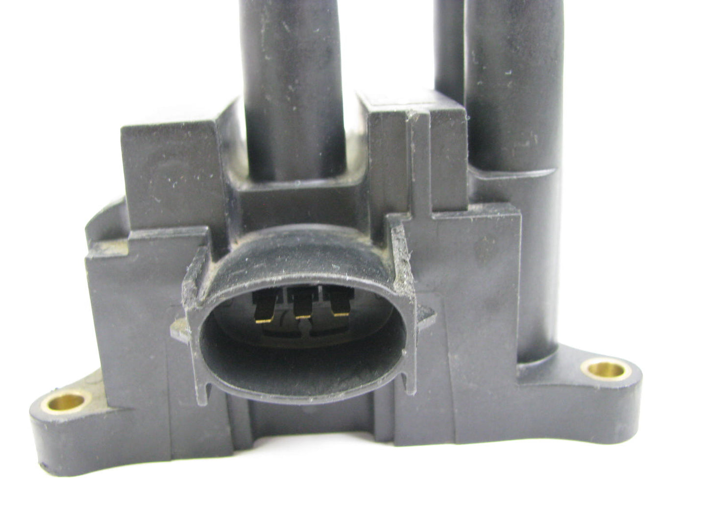 CHIPPED CONNECTOR - OUT OF BOX FORD 988F-12029-AB Ignition Coil 1999-04 2.0L-L4