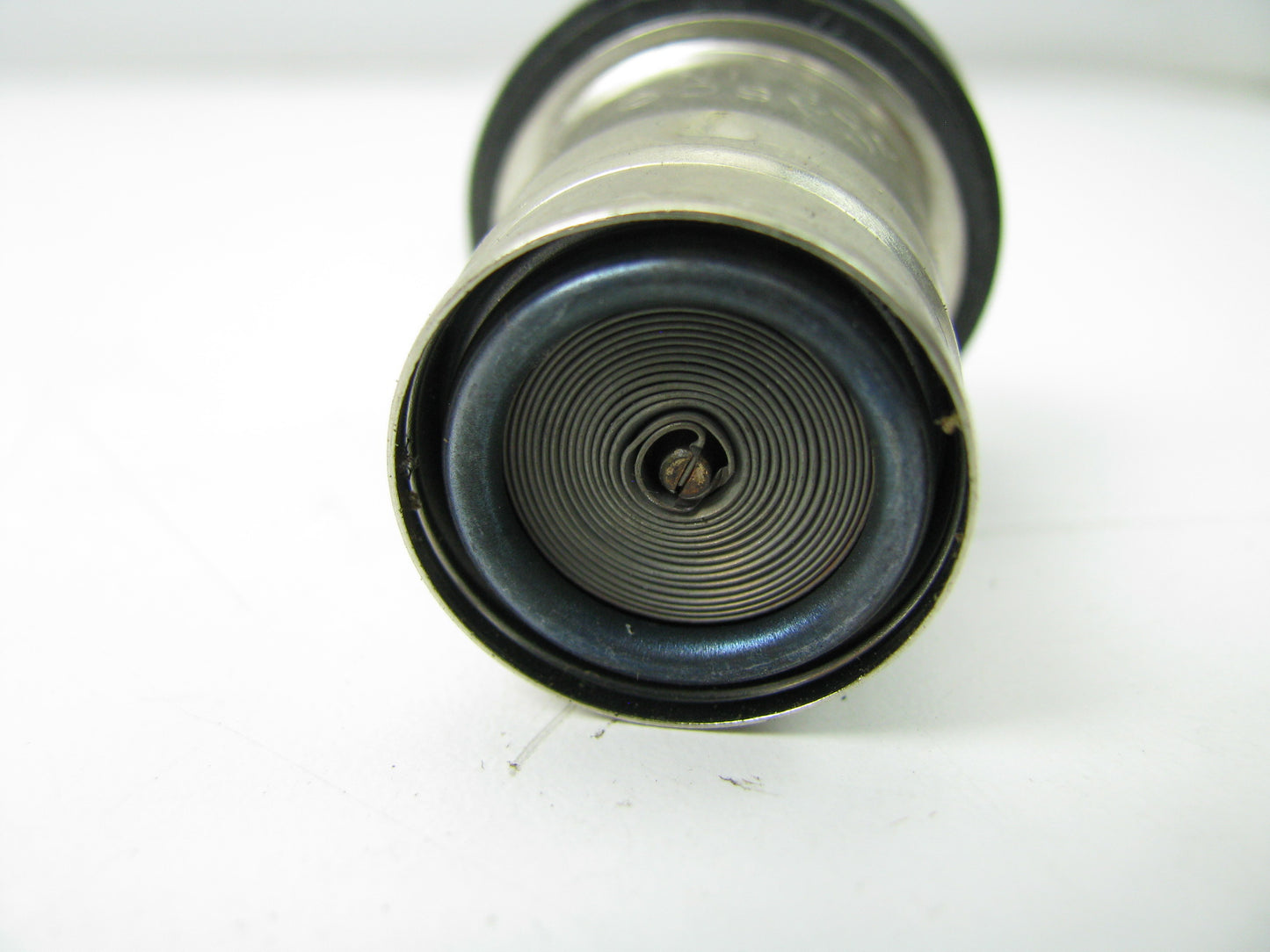 NEW - OUT OF BOX - OEM FORD 98AG-15052-AB Cigar Cigarette Lighter Element