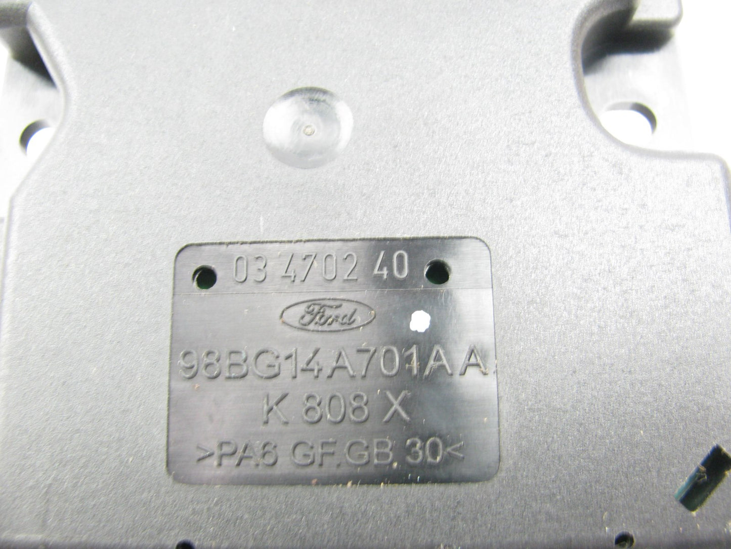 NEW - OUT OF BOX - OEM Ford 98BG-14A701-AA FRONT LEFT 8-Way Power Seat Switch