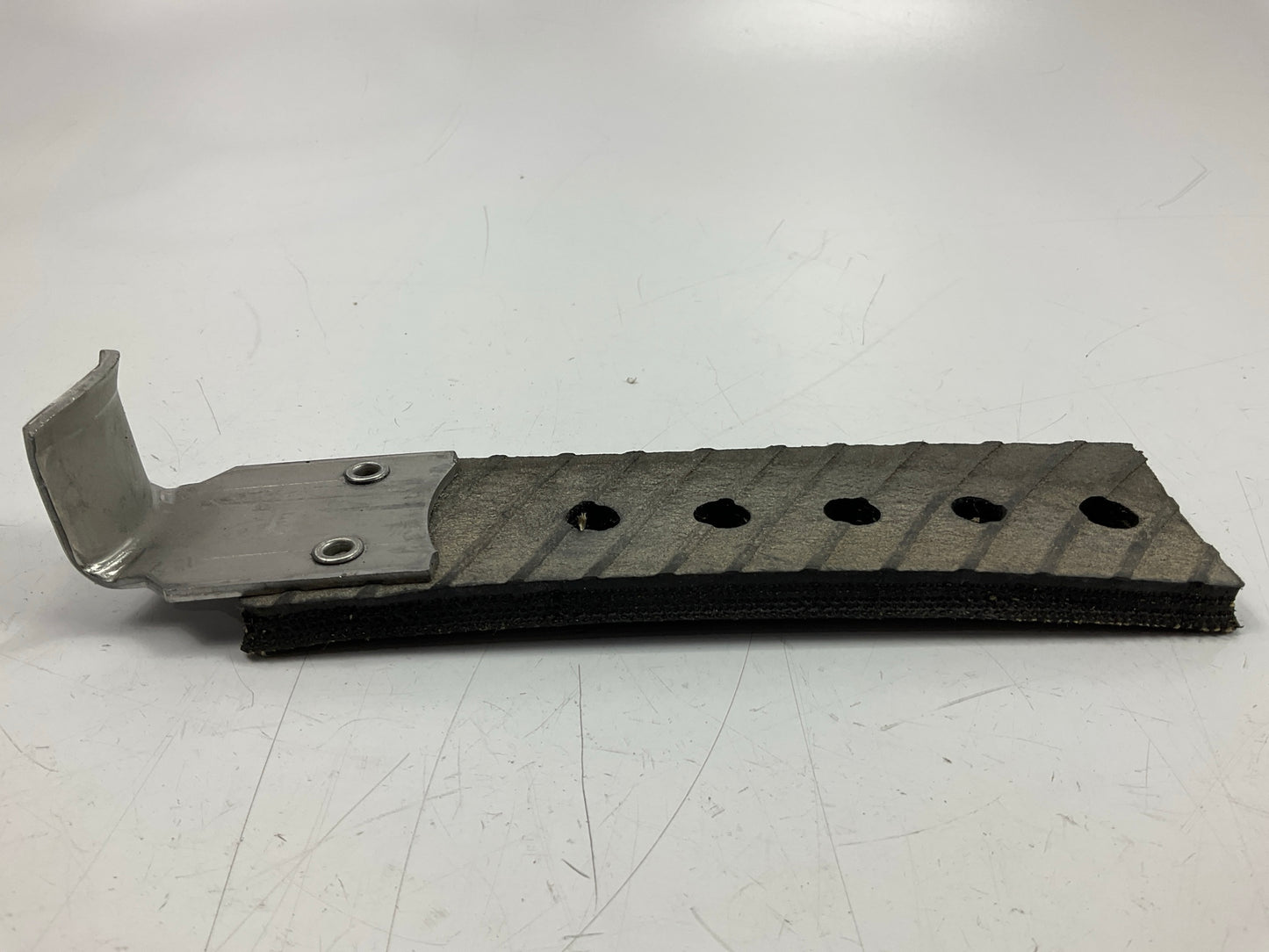 NEW UNBOXED 9944 Universal Exhaust Hanger, 8'' X 2'' X 11/32'' Support Rubber Strap