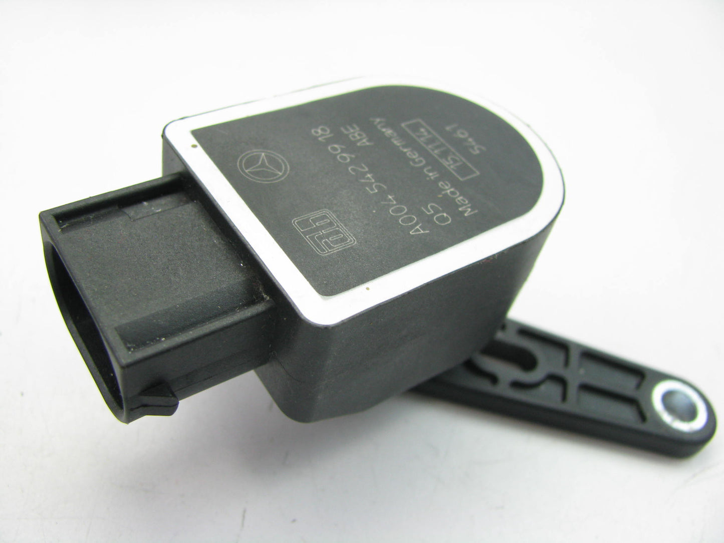 NEW UNBOXED OEM Mercedes Front Left Ride Height Sensor Control A0045429918
