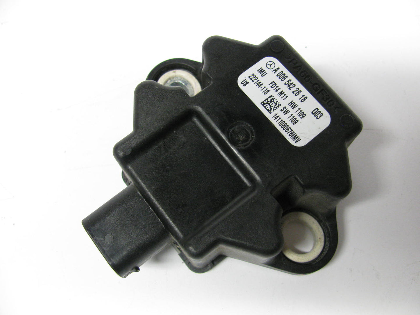 NEW - OUT OF BOX - OEM MERCEDES-BENZ A0065422618 Anti-lock ABS Yaw Rate Sensor