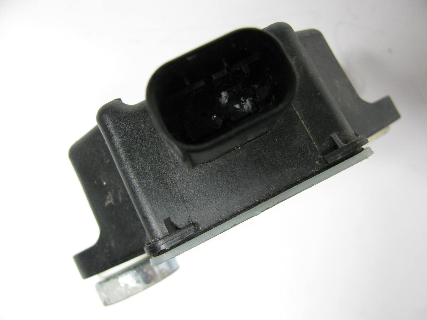NEW - OUT OF BOX - OEM MERCEDES-BENZ A0065422618 Anti-lock ABS Yaw Rate Sensor