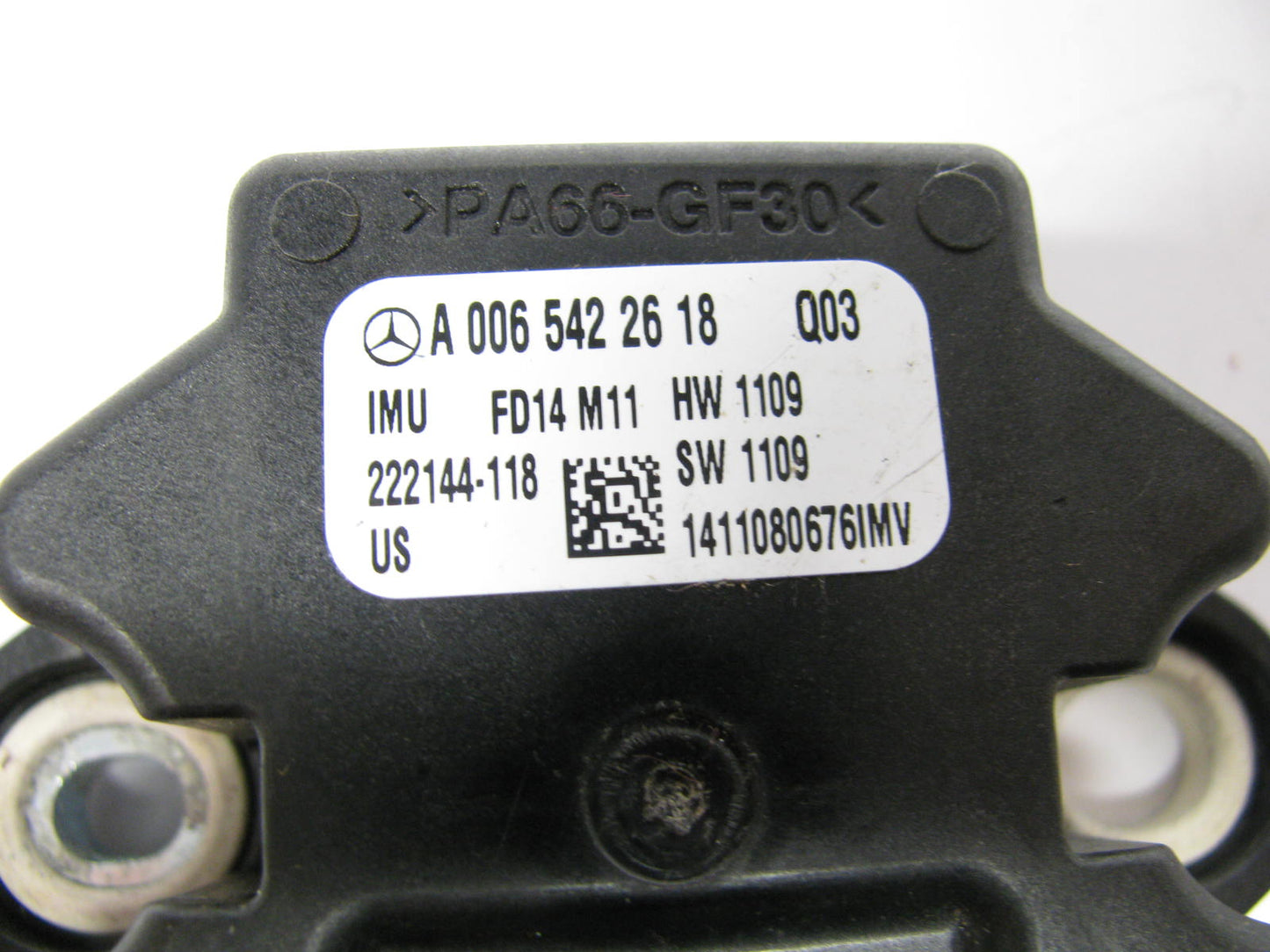 NEW - OUT OF BOX - OEM MERCEDES-BENZ A0065422618 Anti-lock ABS Yaw Rate Sensor