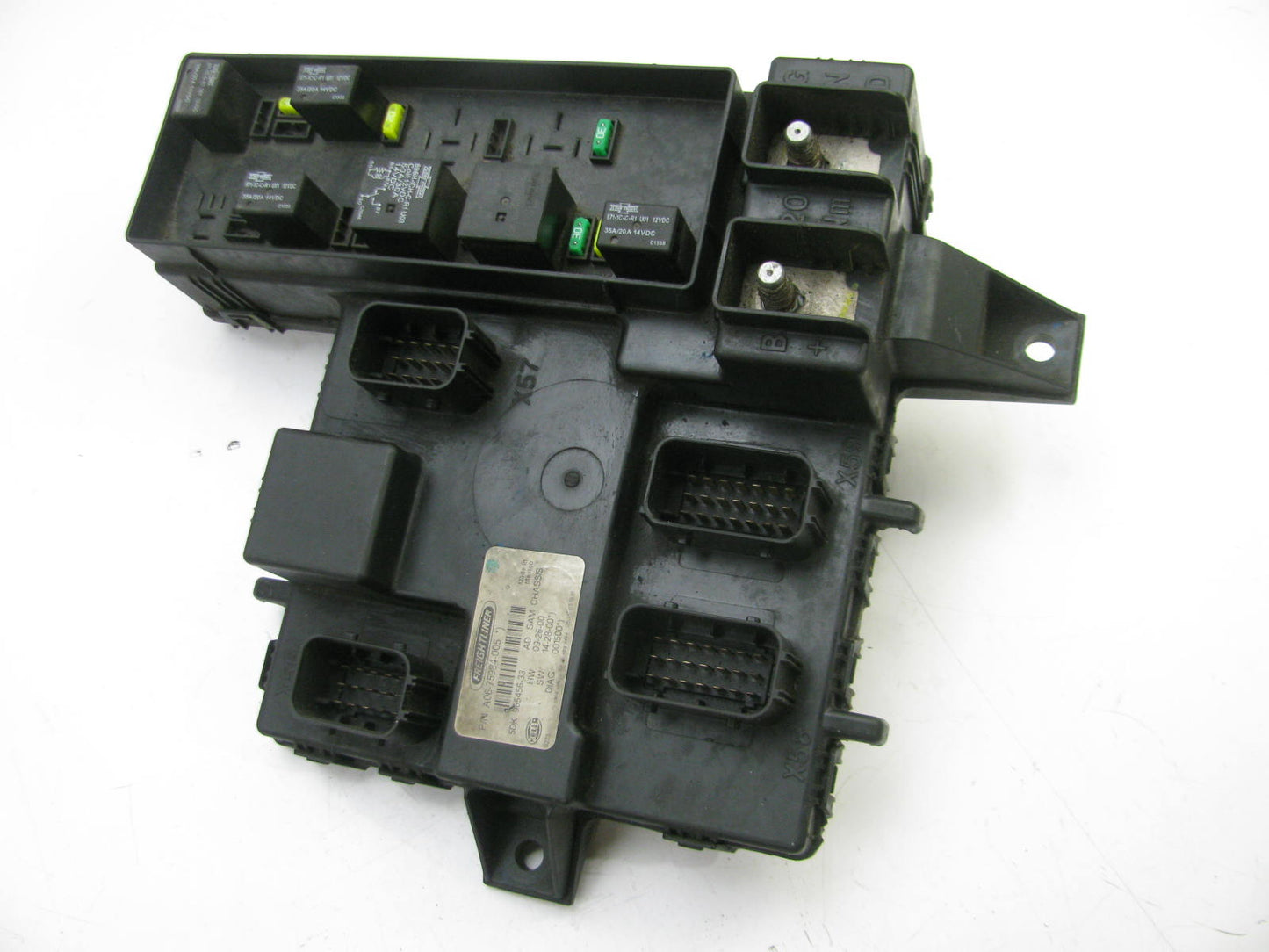 USED 08-18 Freightliner Cascadia Electronic Chassis Control Module A06-75984-005