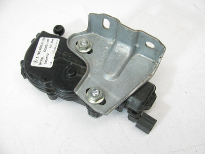 NEW UNBOXED - OEM MERCEDES A1666700104 Right Quarter Glass Vent Regulator Motor