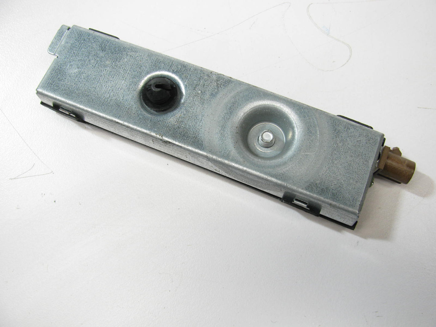 New Out Of Box OEM A1669051702 Antenna Booster Module For Mercedes Ml350 14-17