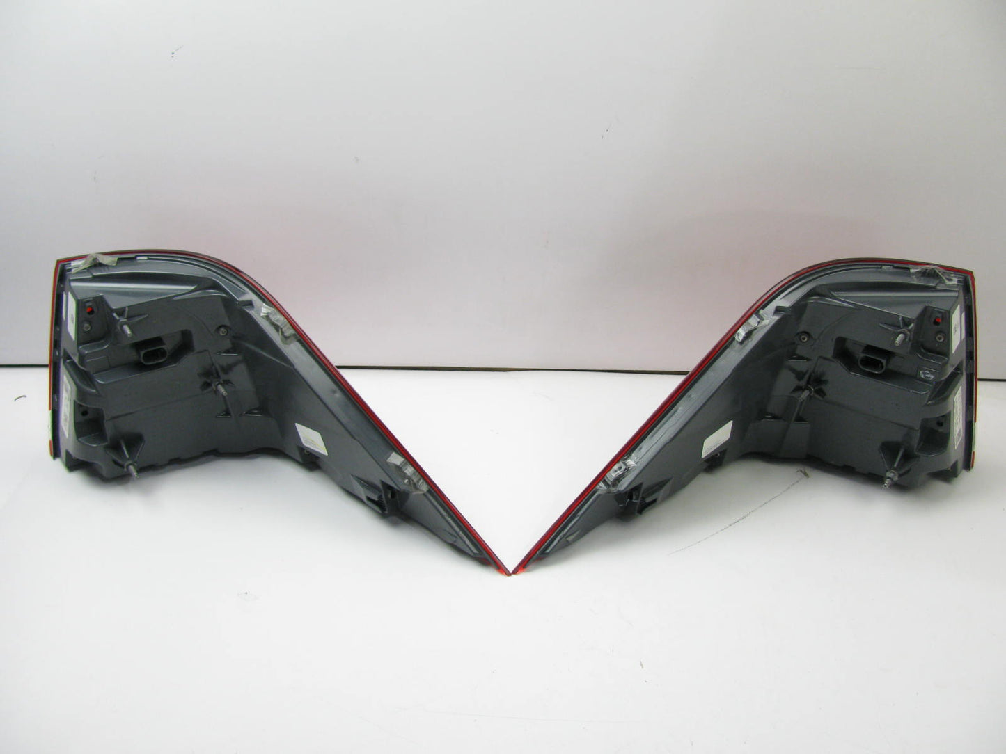 NEW UNBOX OEM LED Tail Lights Right & Left Tail Lamp For 16-18 Mercedes GLE W166