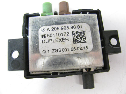 NEW OUT OF BOX OEM Radio Antenna Control Module Amplifier Mercedes A2059058001