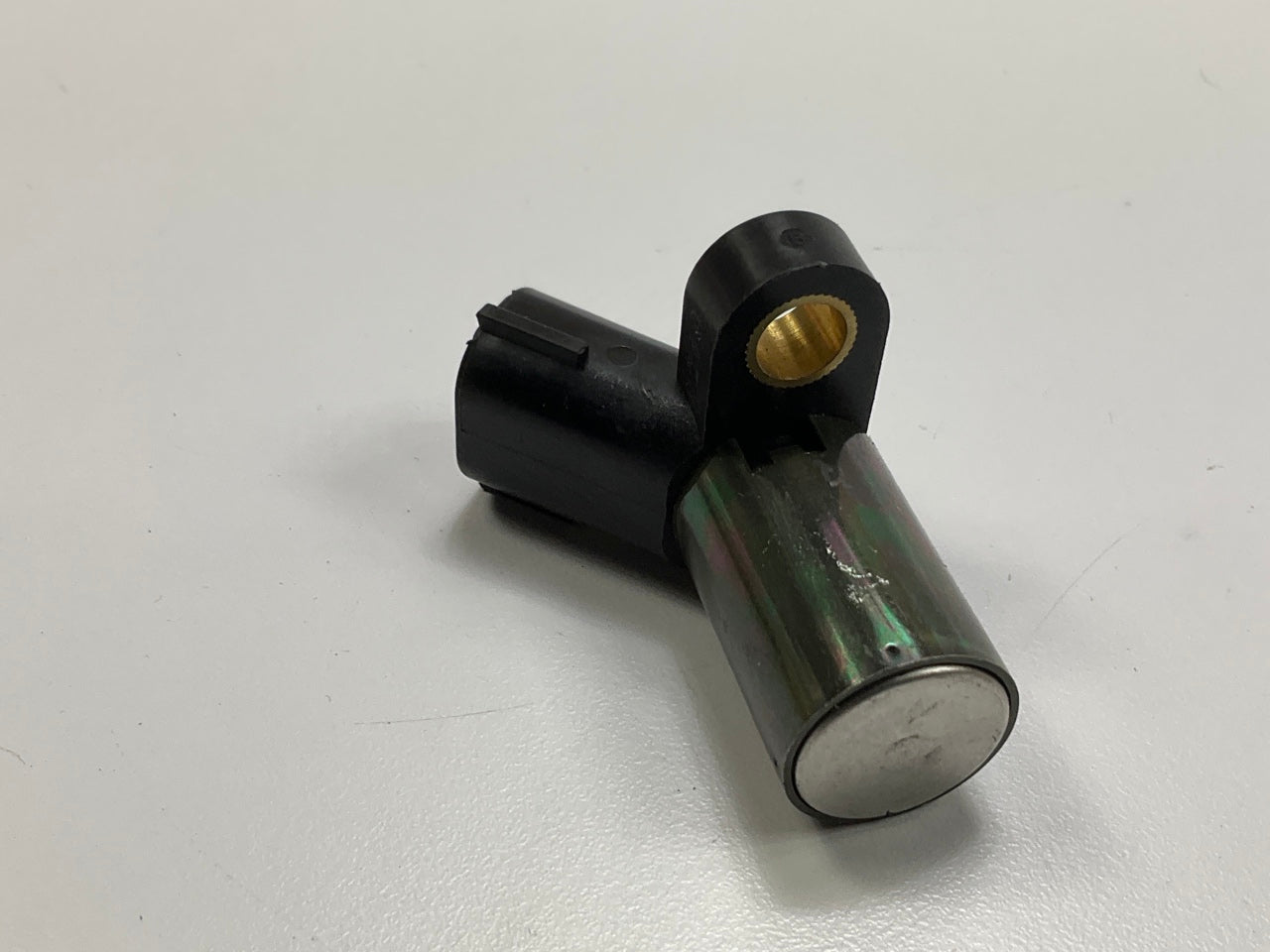 NEW - UNBOXED - OEM A29-000R00 Engine Camshaft Position Sensor