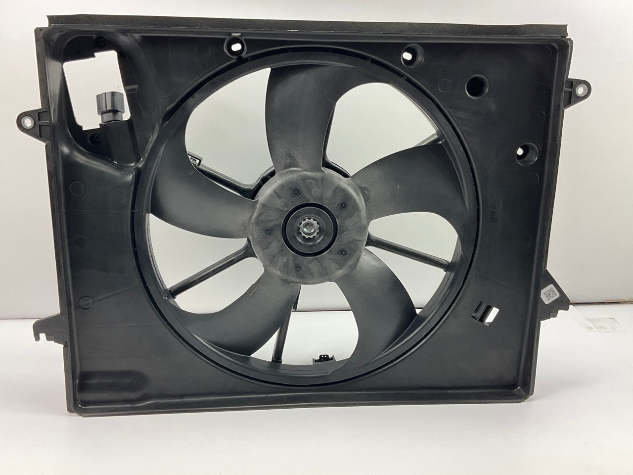 NEW UNBOXED OEM Denso Radiator A/C Condenser Cooling Fan For 15-17 Sonata 2.4L