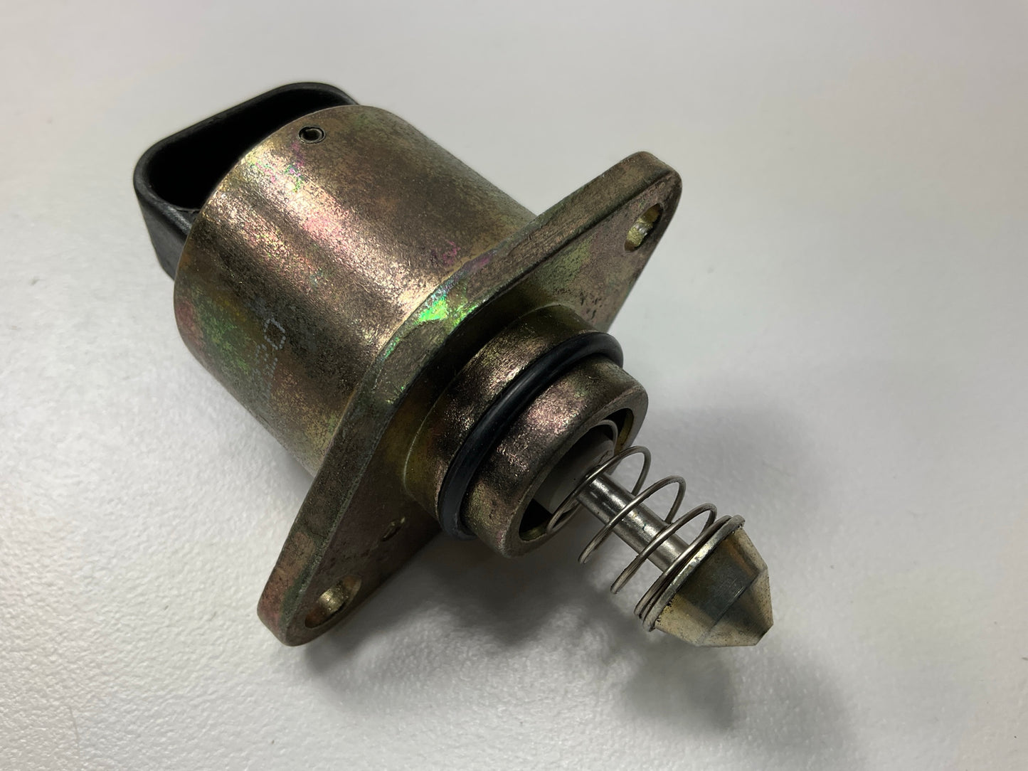 NEW - OUT OF BOX AC8 Fuel Injection Idle Air Control Valve IAC