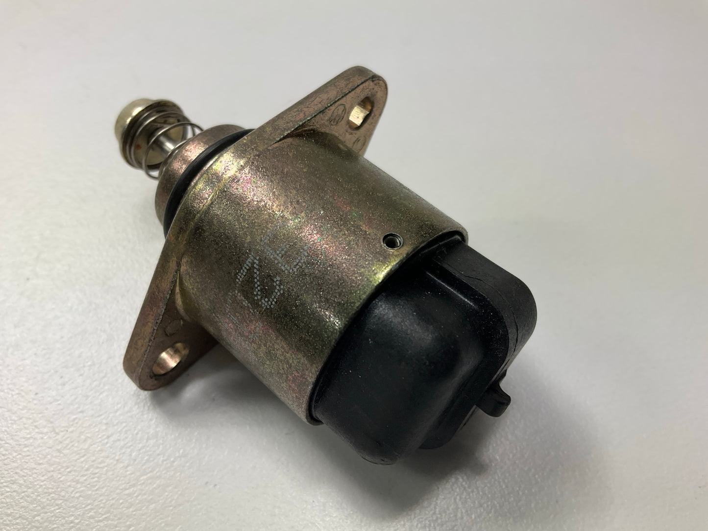 NEW - OUT OF BOX AC8 Fuel Injection Idle Air Control Valve IAC