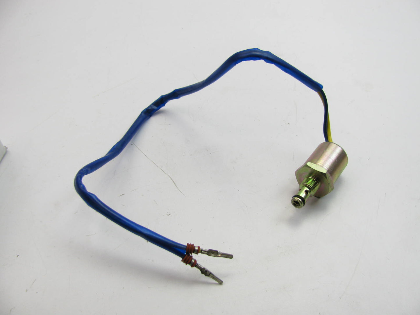 NEW Out Of Box AESL126-3A4820 Mixture Control Solenoid For 86 Nissan Sentra 1.6L