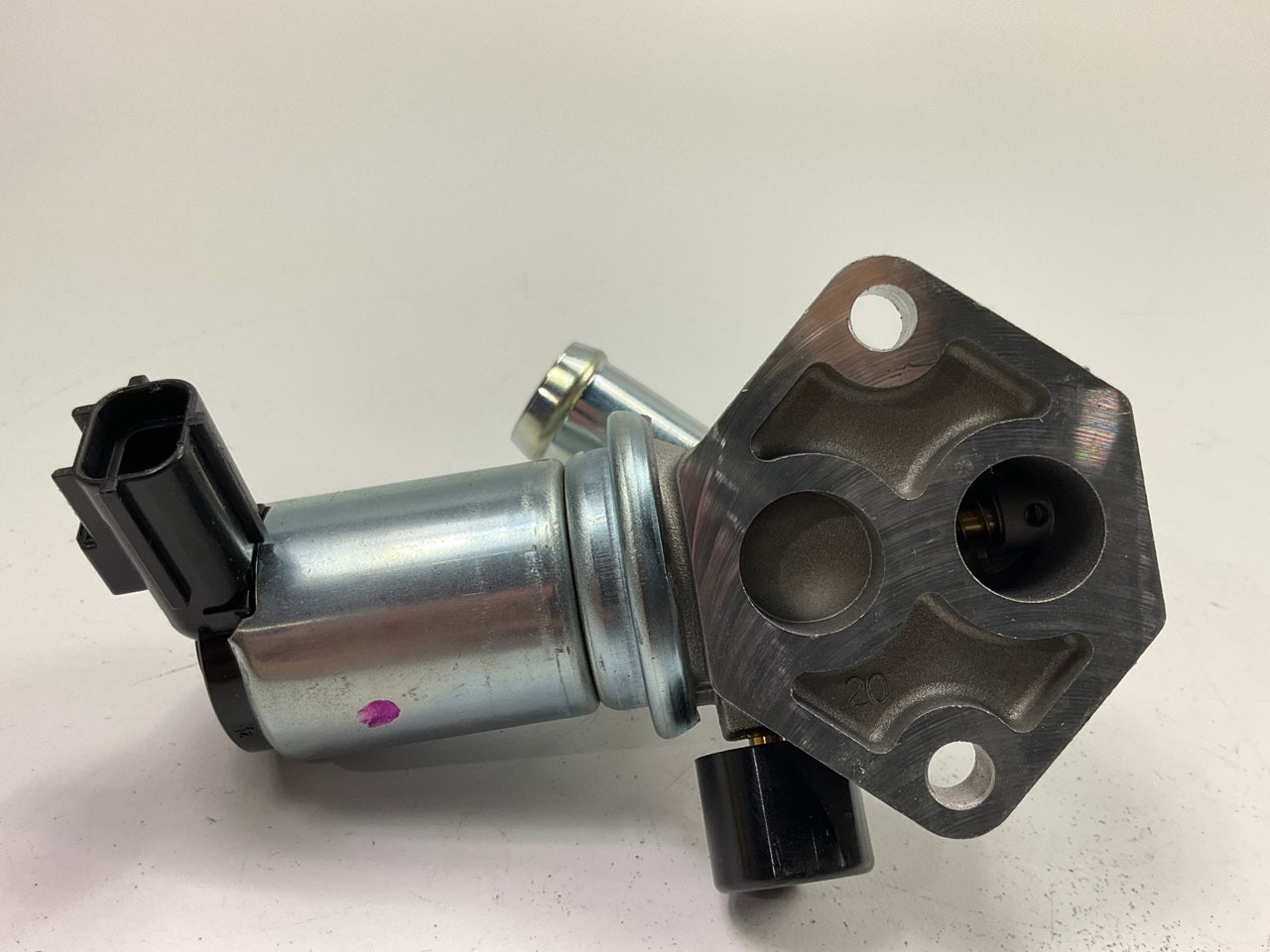 NEW - UNBOXED AESP109-12F Idle Air Control Valve IAC 1997-1998 F250 5.4L-V8