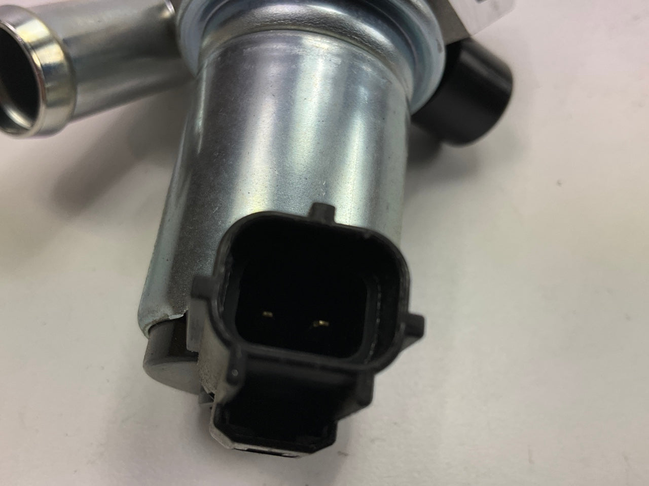 NEW - UNBOXED AESP109-12F Idle Air Control Valve IAC 1997-1998 F250 5.4L-V8