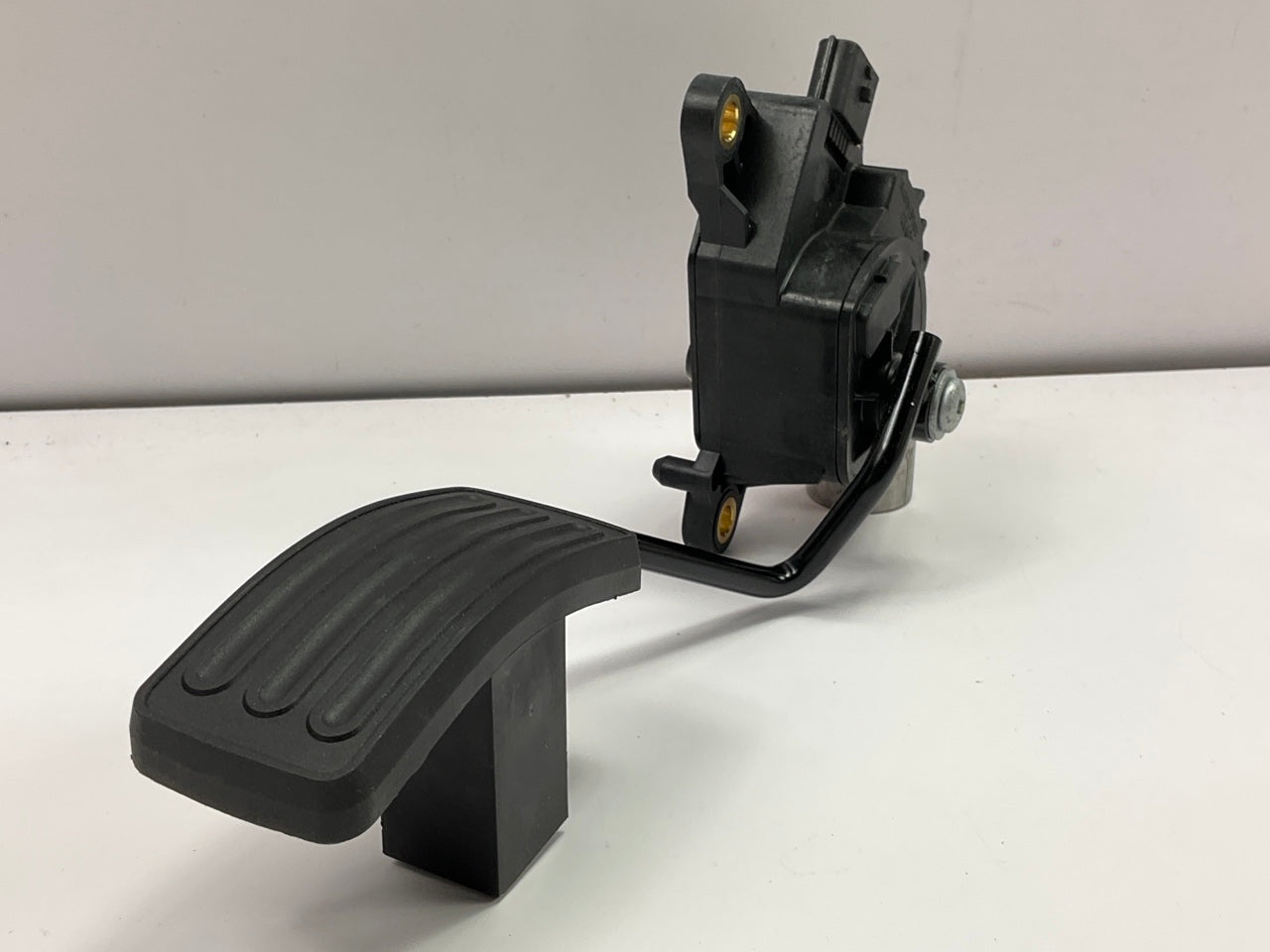 NEW UNBOXED APS279 Accelerator Gas Pedal Sensor For 2007-2012 Nissan Sentra M/T