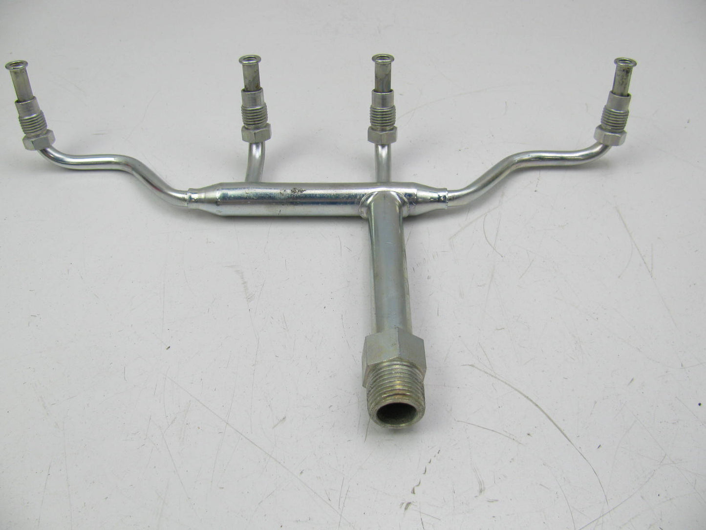 NEW - OUT OF BOX - Right Secondary Air Injection Pipe 1981-1990 GM Buick 307 V8