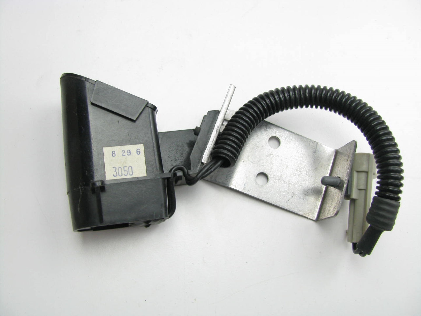 NEW - OUT OF BOX - AX88 Ambient Air Temperature Sensor, Replaces GM 16073050