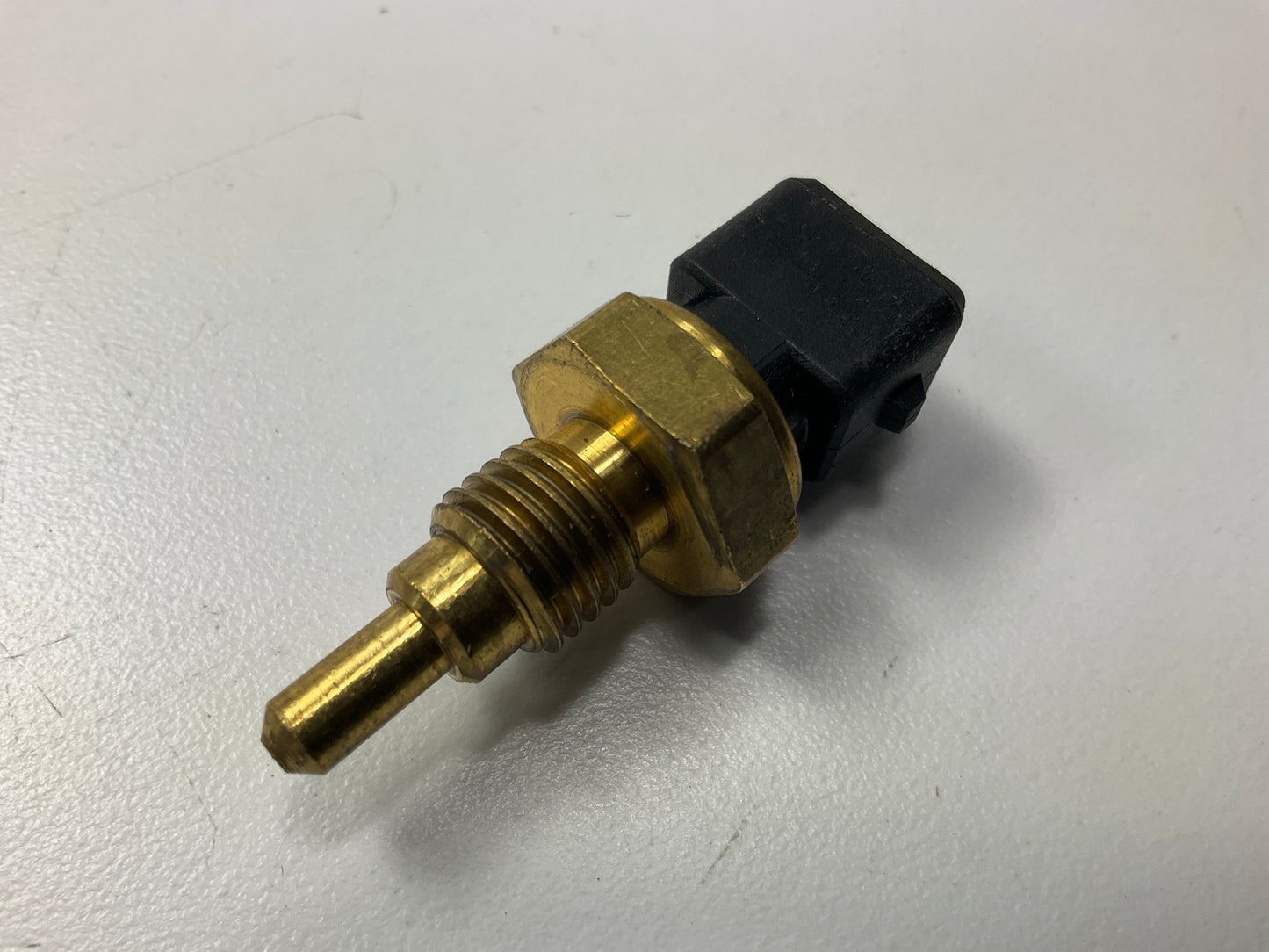 NEW UNBOXED AX8 Intake Manifold Temperature Temp. Sensor