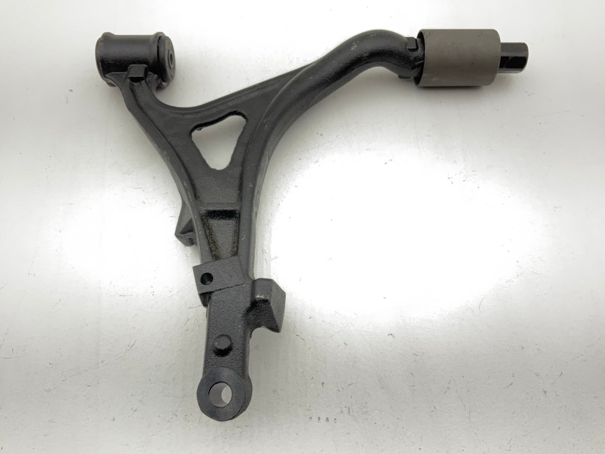 NEW AFTERMARKET AXB2606196 Front Right Lower Control Arm