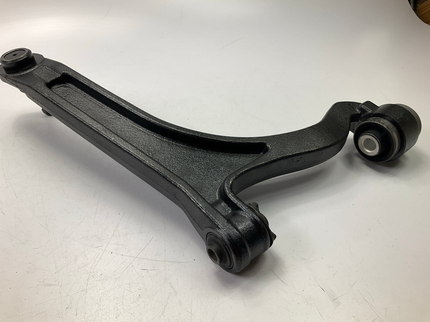 NEW - UNBOXED AXB2606340 Suspension Control Arm And Ball Joint, Front Left Lower