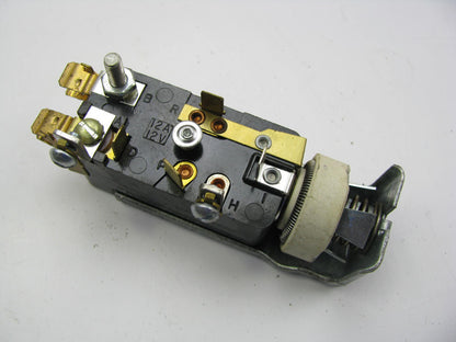 NEW - OUIT OF BOX OEM Ford B5T-11654-A Headlight Lamp Switch 6 VOLT