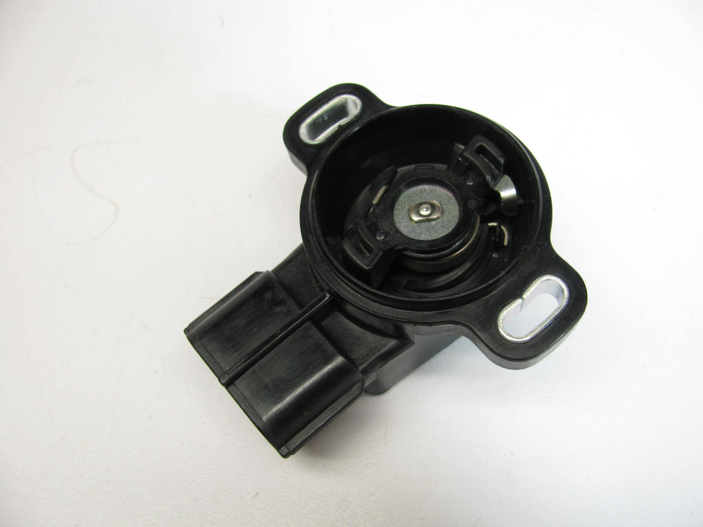 NEW - OUT OF BOX B6HF-18-911 Throttle Position Sensor For 1996 Mazda 1.8L