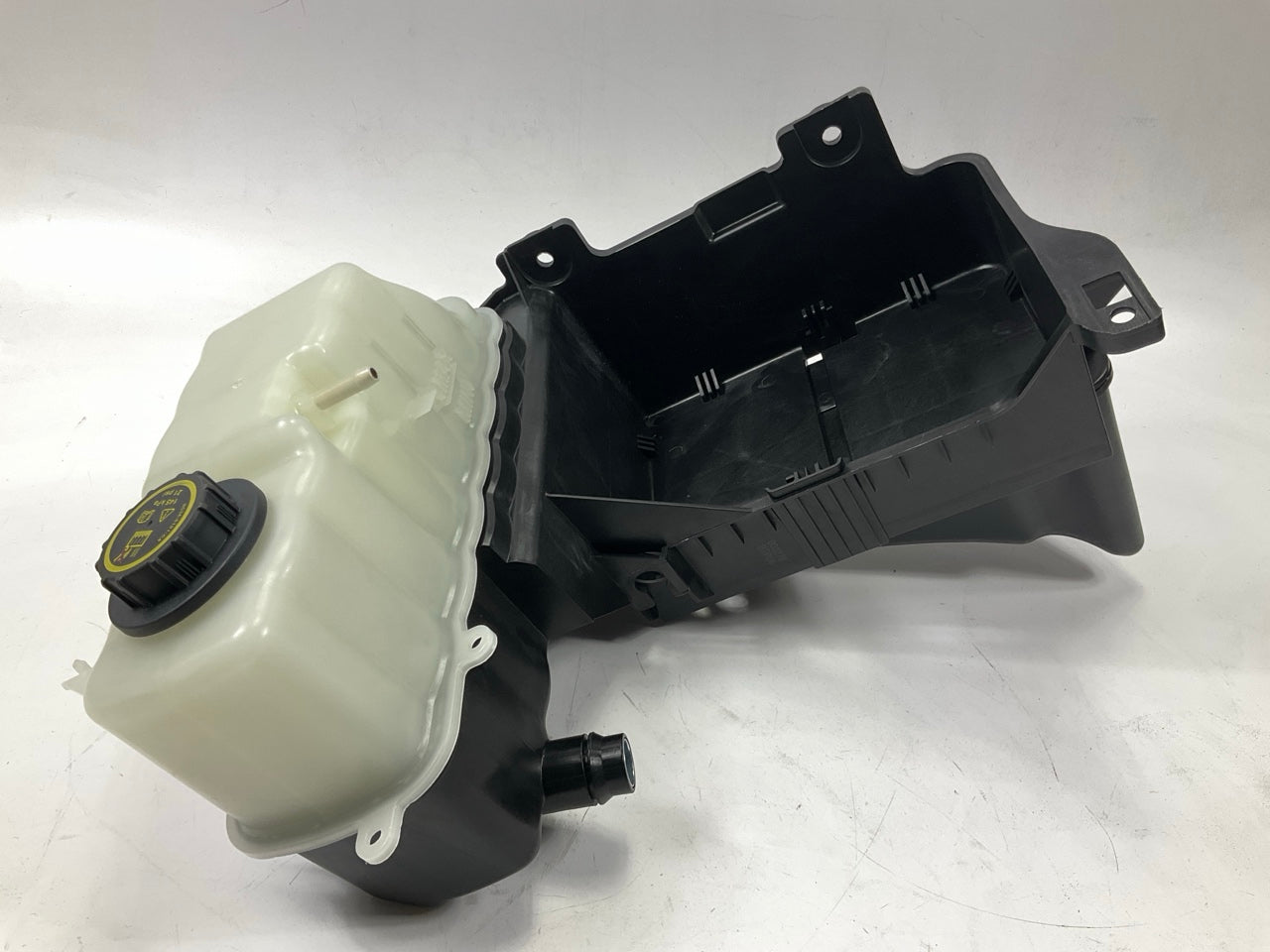 Broken Mounting Tab - Left Battery Tray Engine Coolant Reservoir # BC34-6A987-AE