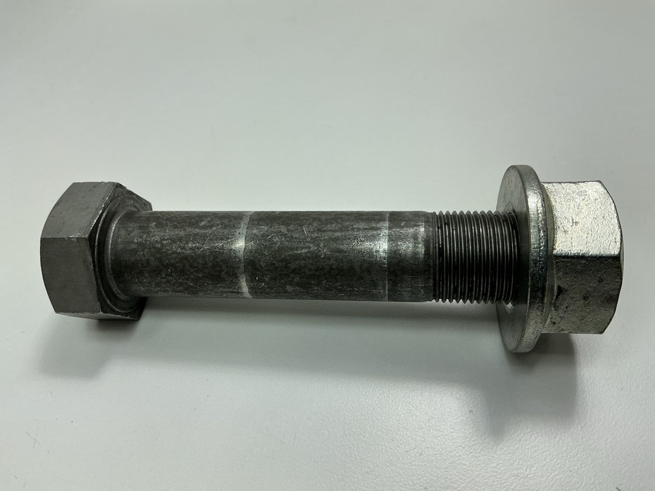 NEW UNBOXED Automann BKF100500GR5 Torque Arm Bolt Kit Hutch - E9839, R309839