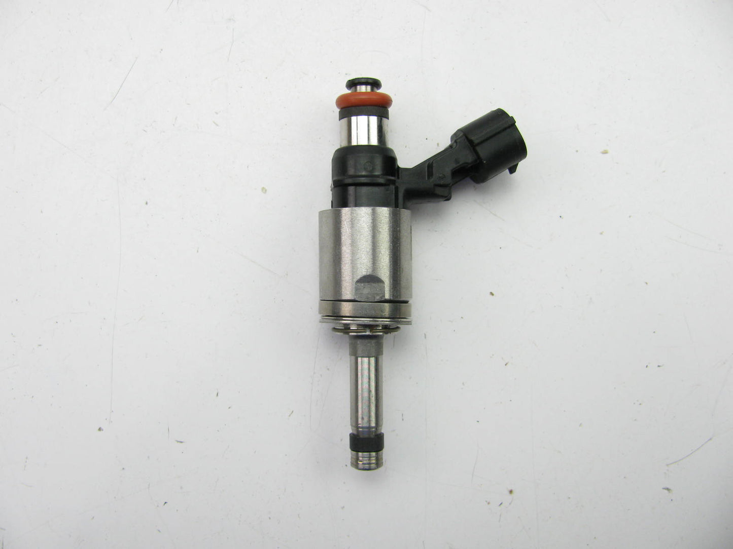 (1) NEW UNBOXED OEM Ford BL3E-HB Fuel Injector