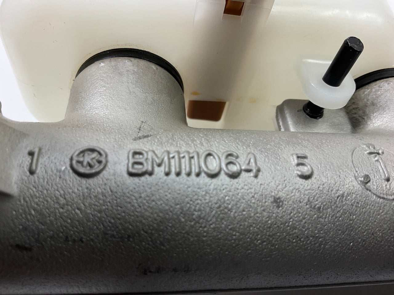 NEW UNBOXED OEM Brake Master Cylinder Casting # BM111064