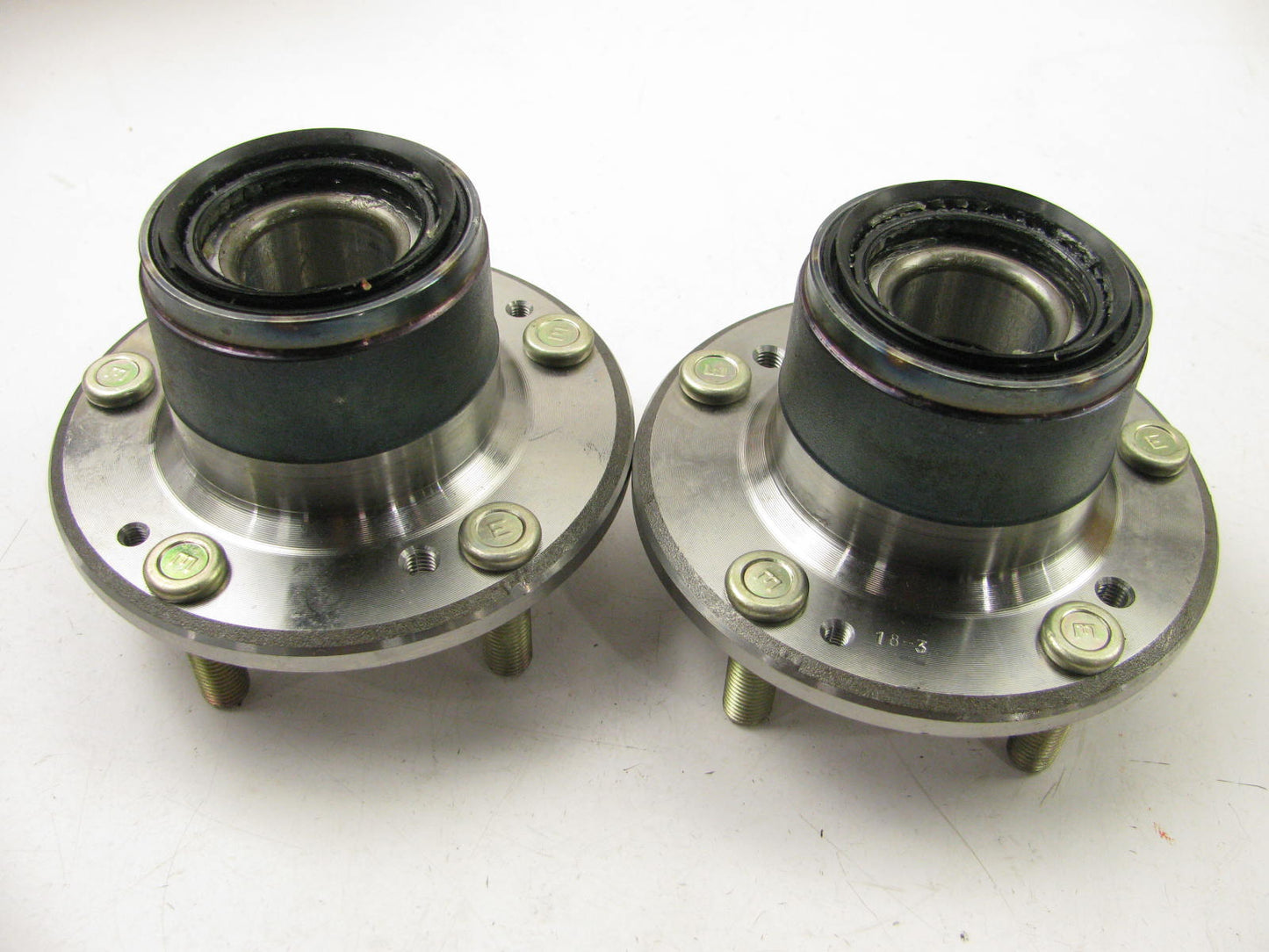 (2) NEW - UNBOXED BR930037 Wheel Bearing And Hub Assembly - Rear