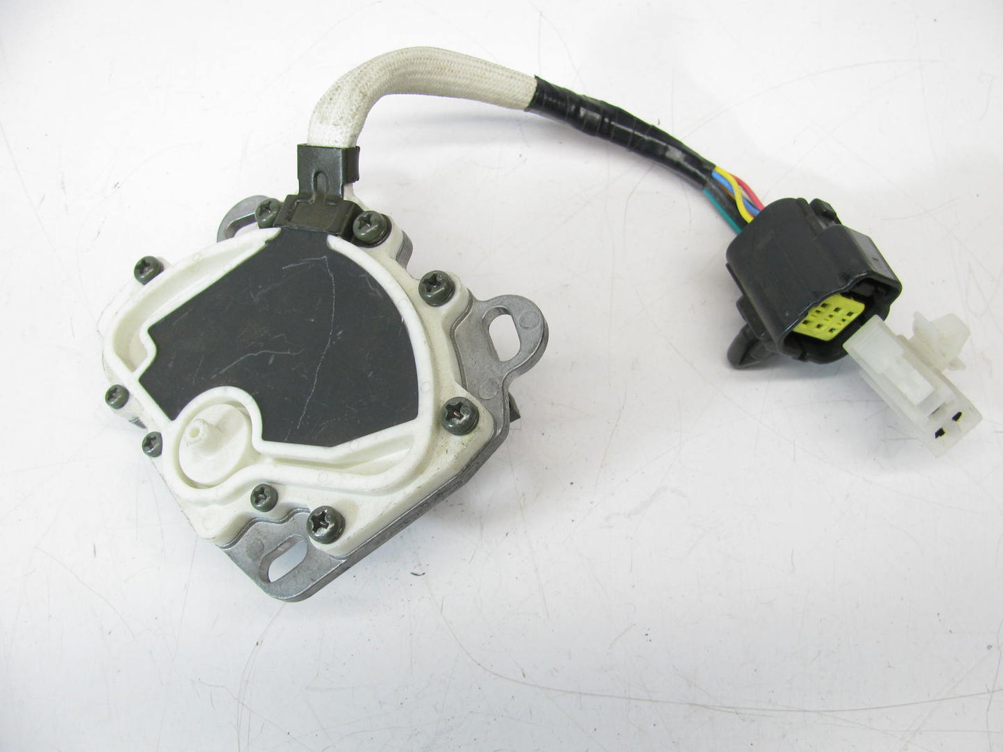 NEW - OUT OF BOX - OEM MAZDA BV11-19-444 Neutral Safety Switch 1989-95 MPV A/T