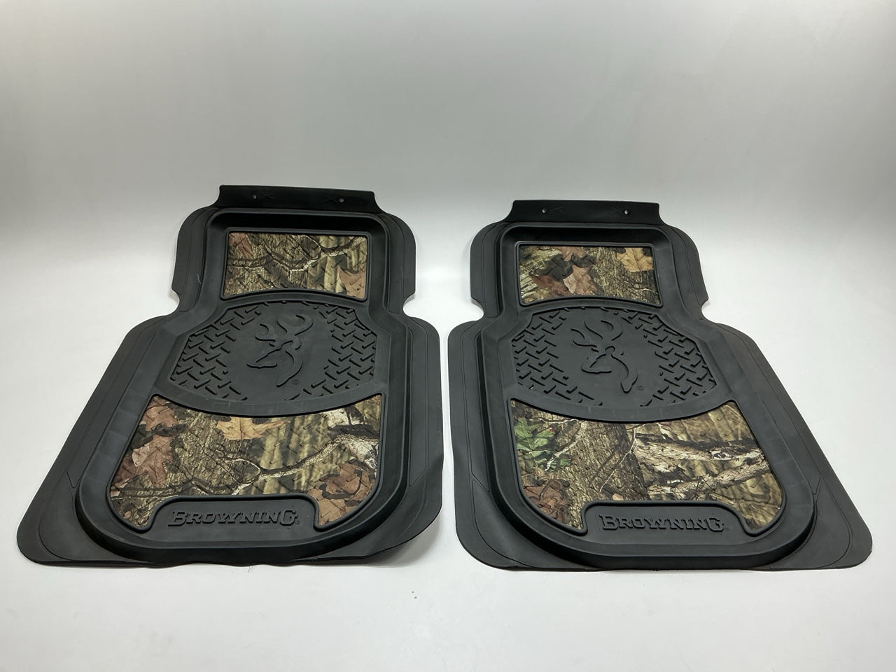 CAMO C000001790199 Universal 2-Pcs Rubber Floor Mats, 30''x20.5'', Trim-to-fit