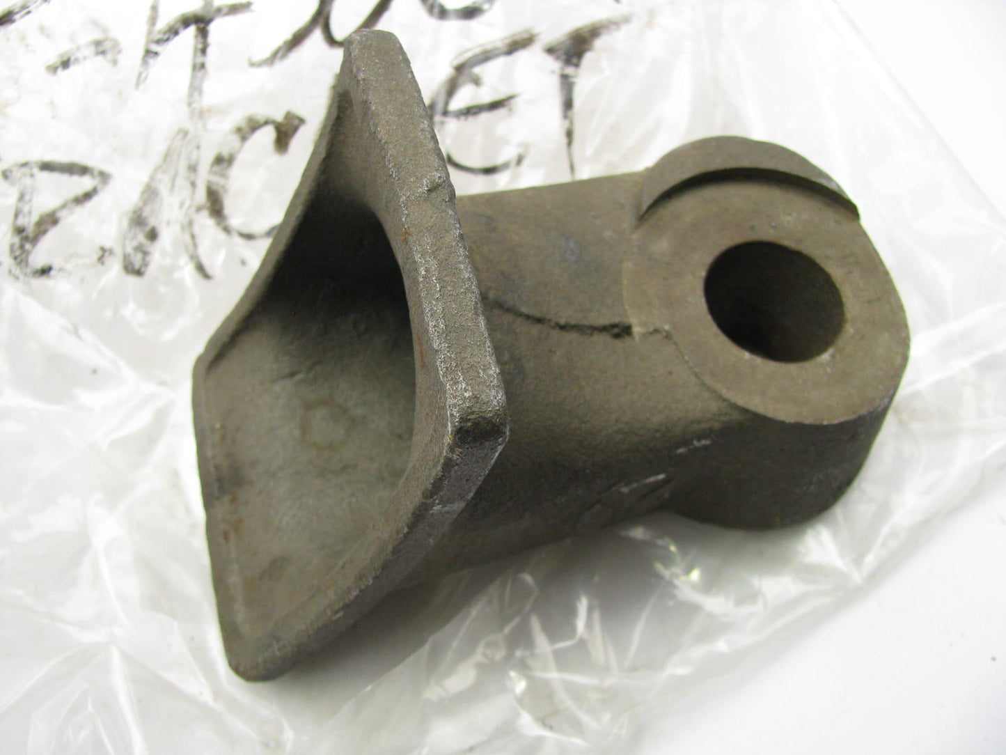 NEW UNBOXED C1TT-4526-F Rear Forward Axle Torque Arm Bracket 1961-69 T-HT850/950