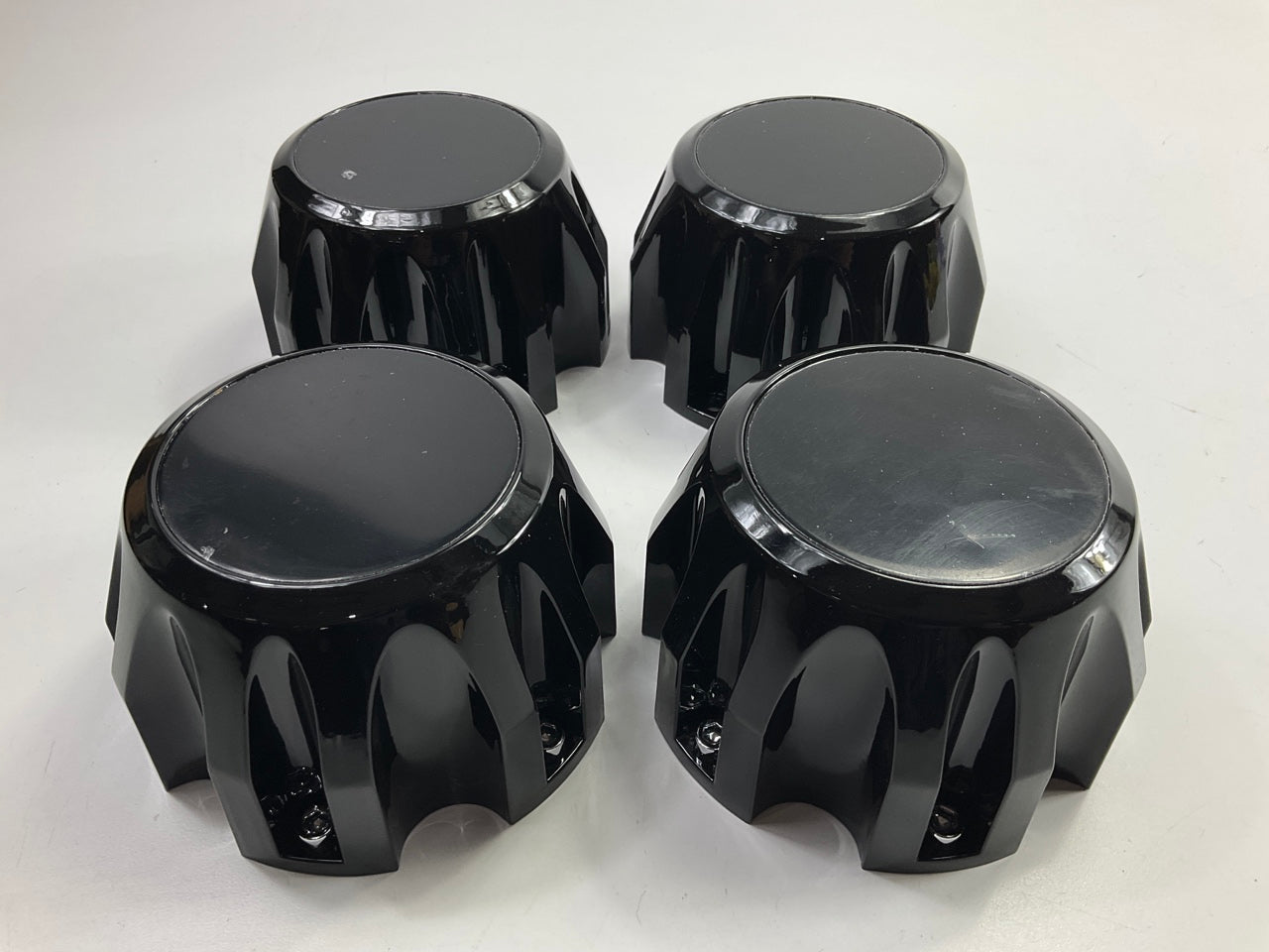 (4) NEW - OUT OF BOX C318601B Proline Type 187 Wheel Center Hub Cap 6x5.5in
