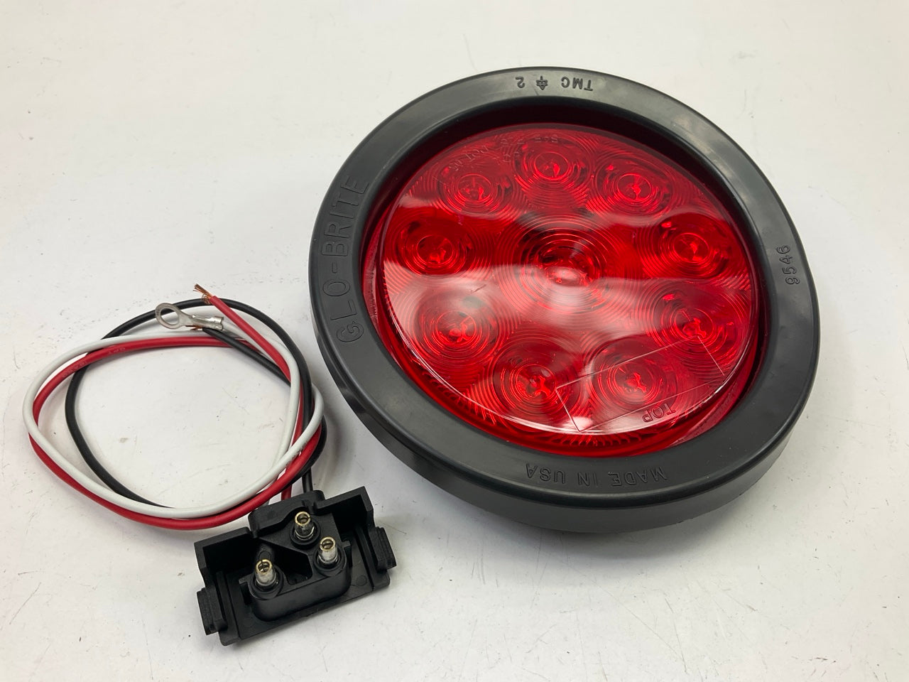 NEW - OUT OF BOX Blazer C542RTM 4'' LED Round Stop / Tail / Turn Light LAMP Red