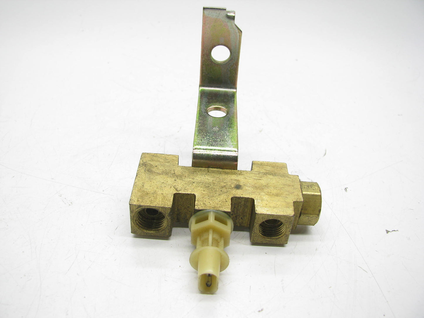 OUT OF BOX C9TZ-2B257-B Brake Proportioning Valve OEM For 1969-1977 Ford TRUCKS