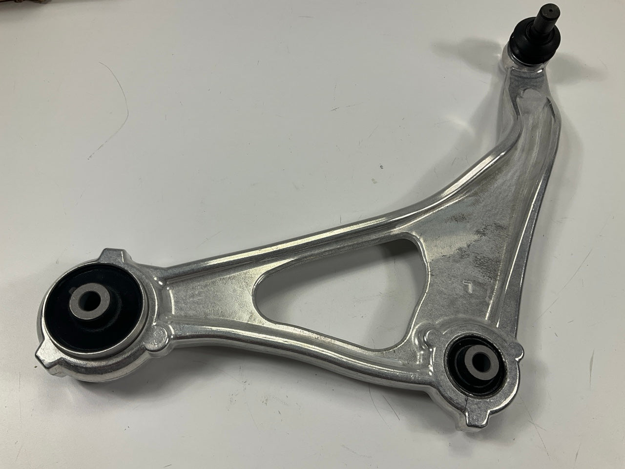 UNBOXED CA22839 Front Left Lower Suspension Control Arm & Ball Joint Assembly