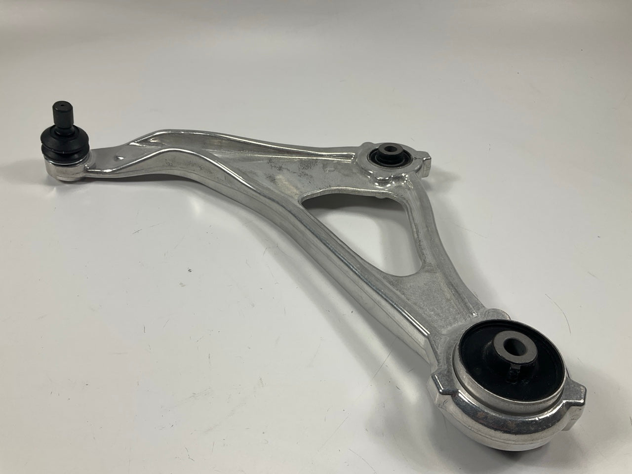 UNBOXED CA22839 Front Left Lower Suspension Control Arm & Ball Joint Assembly