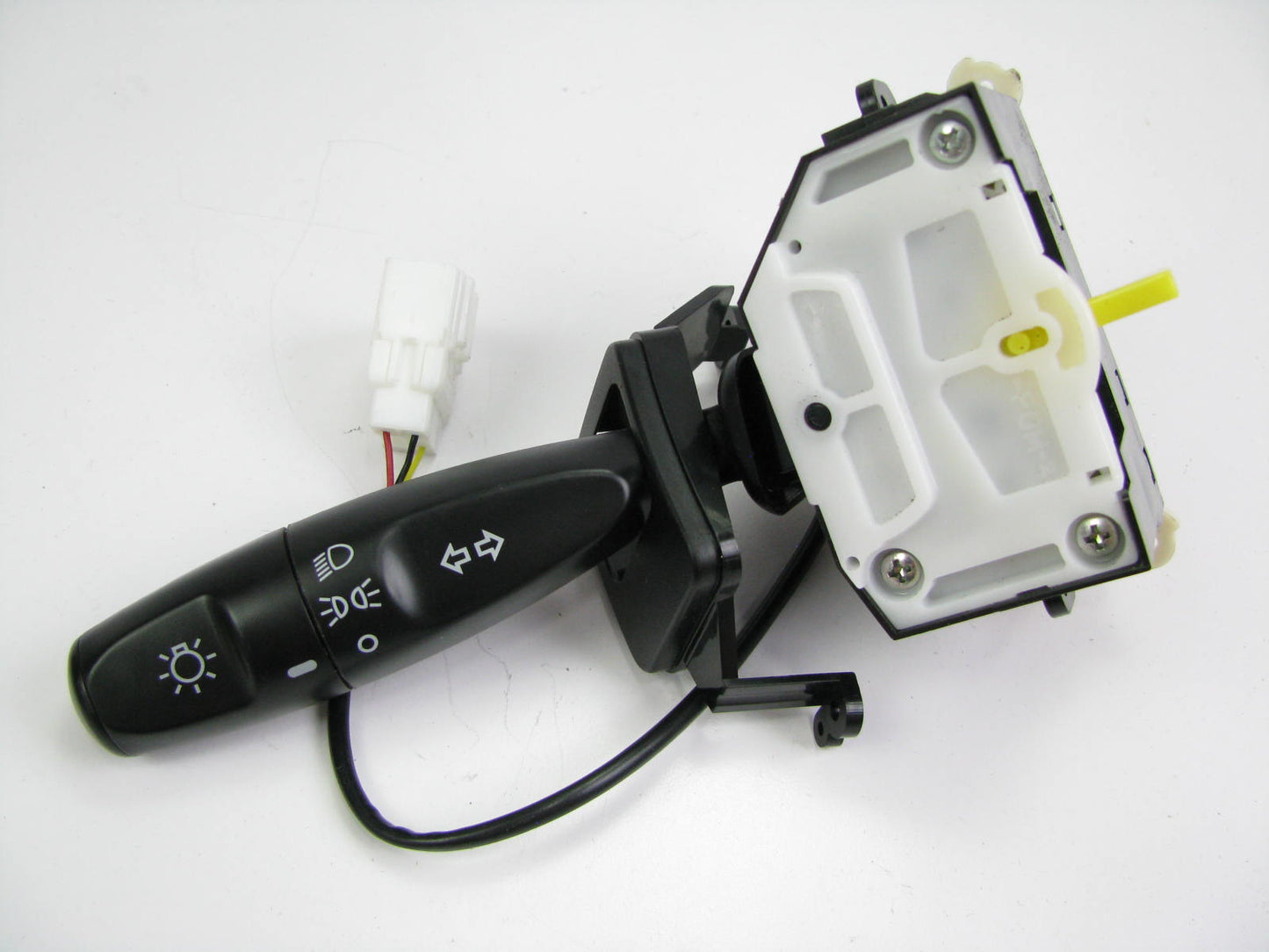 NEW - OUT OF BOX CBS-1137 Headlamp Headlight Switch 1997-04 Mitsubishi Diamante