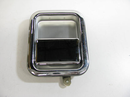 NEW - OUT OF BOX CH1311167 Front Right Outside Door Handle For 1997-06 Wrangler