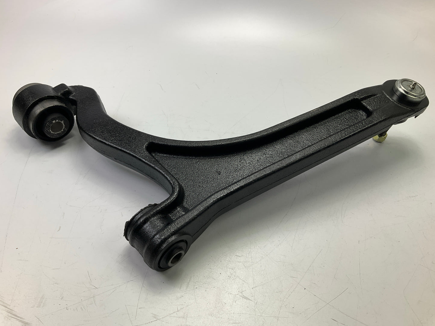 NEW UNBOXED CK621362 Front Right Lower Control Arm For 2004-08 Chrysler Pacifica