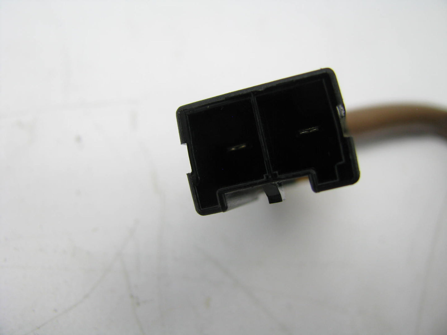 NEW OUT OF BOX CM09014XC-MOTOR Left Driver Side Rear Quarter Glass Window Motor